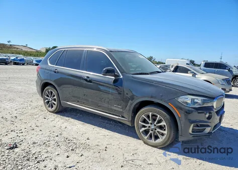 2015 BMW X5 xDrive35I z USA, uszkodzony, nr VIN 5UXKR0C5XF0K71547